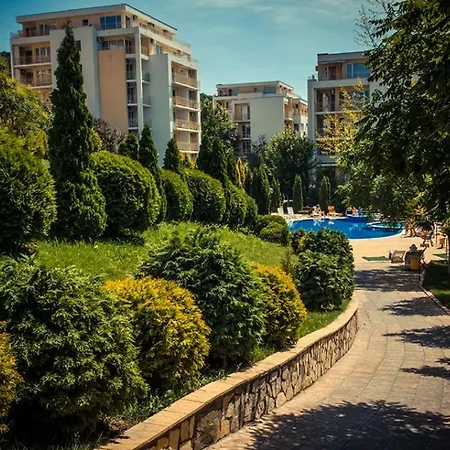Crown Fort Black Coast Studio Apartment 아파트 *