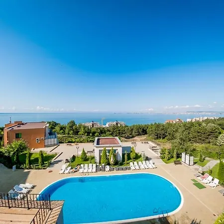 아파트 Crown Fort Black Coast Studio Apartment