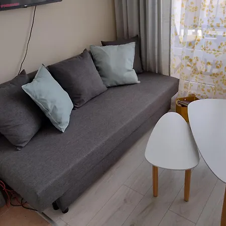 Crown Fort Black Coast Studio Apartment النايت