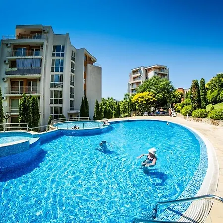 Crown Fort Black Coast Studio Apartment * النايت